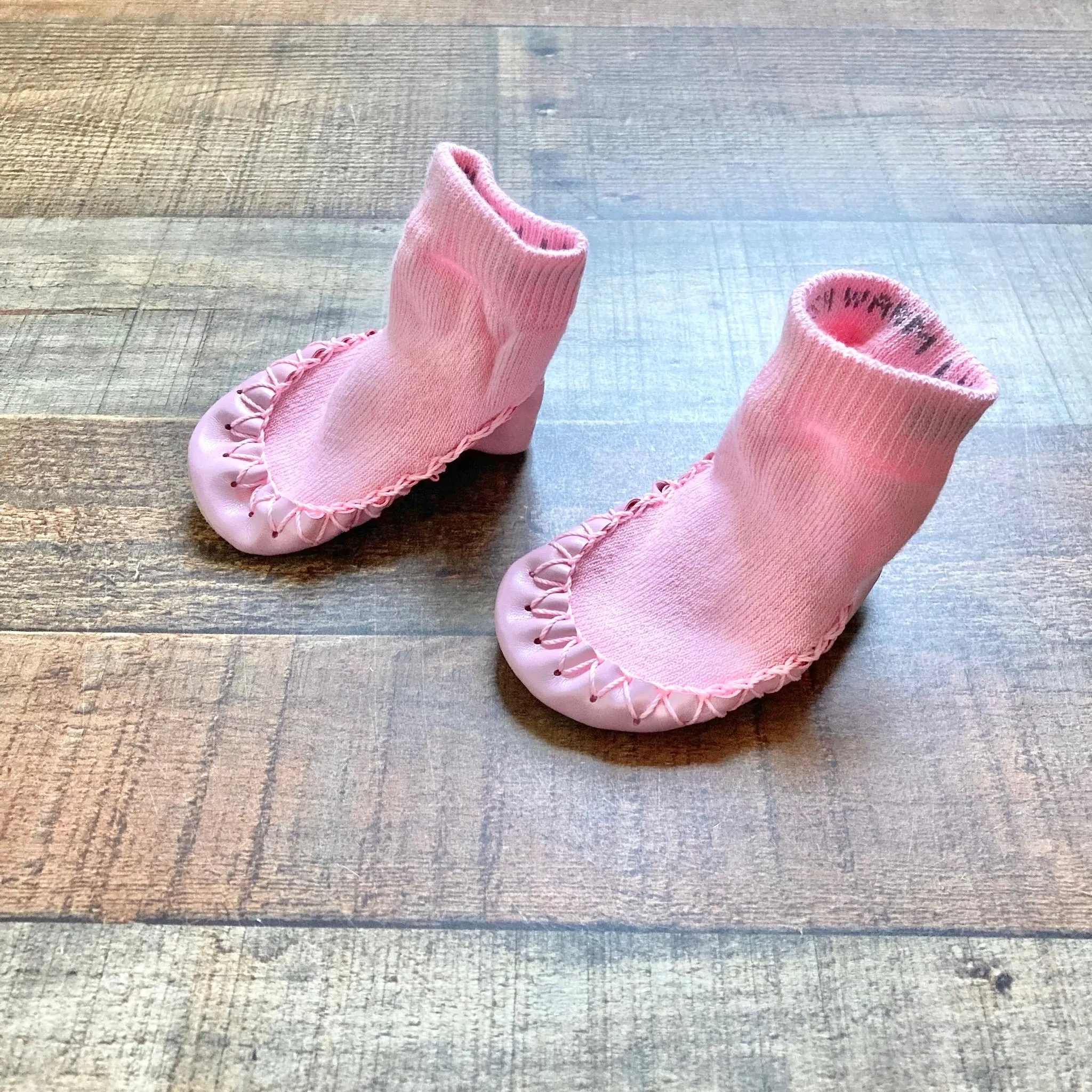 Hanna Anderson Pink Leather Sole Infant Slipper Moccasins- Size 0