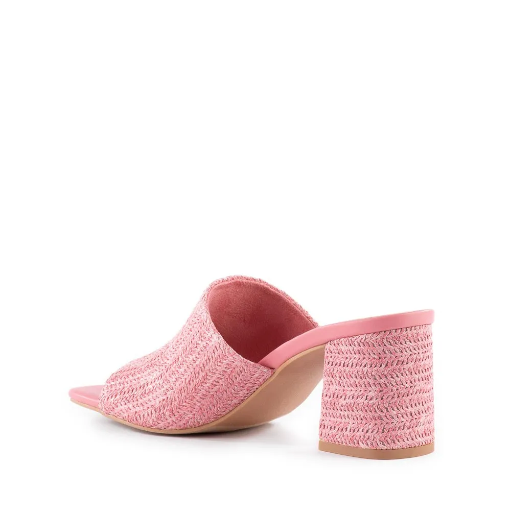 Seychelles Adapt Sandals in Raffia Pink